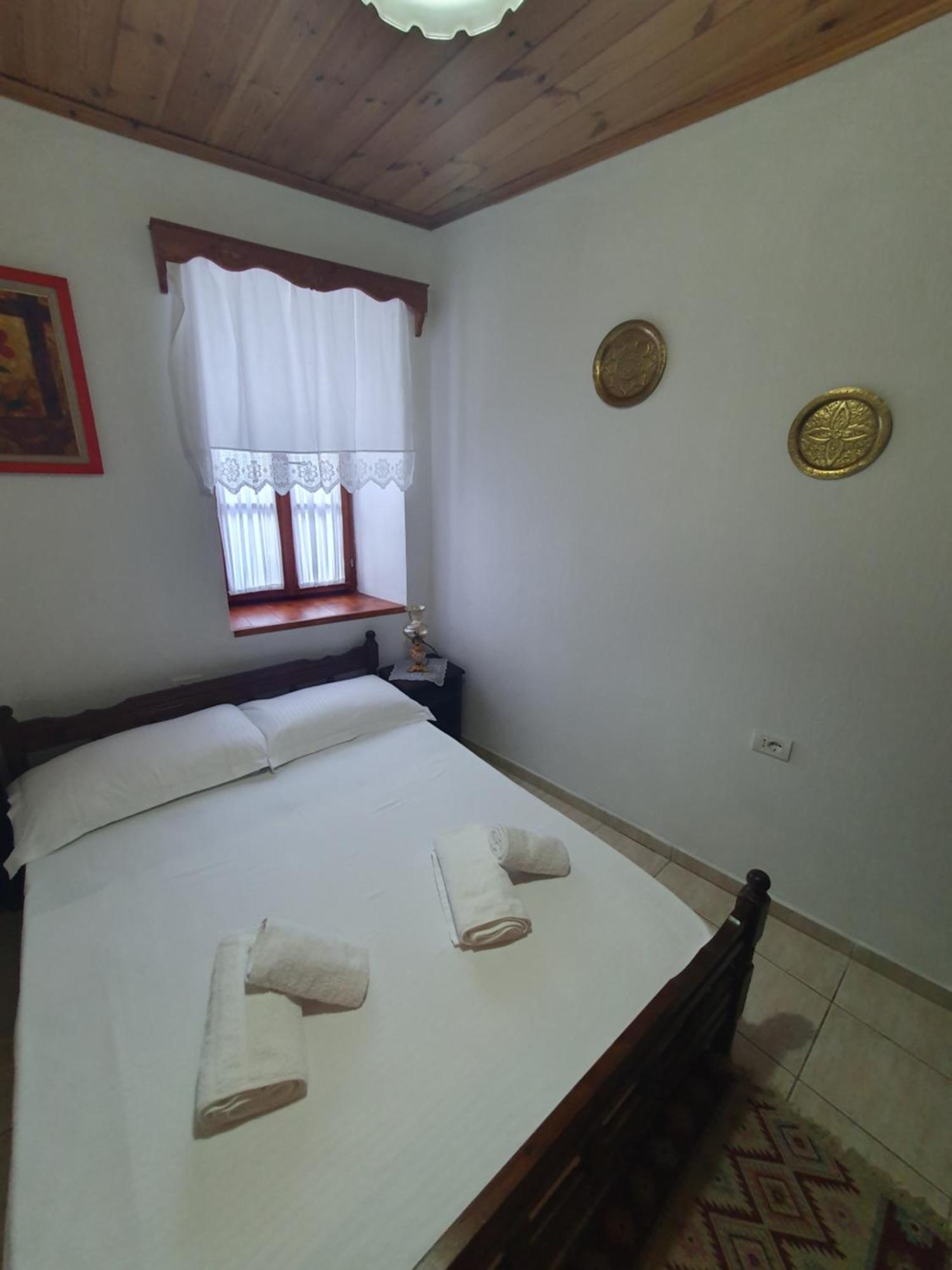 Santa Room-Old Bazaar Center-Gjirokastër Eksteriør bilde